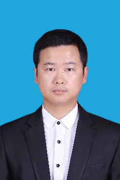 龙洪旭.jpg